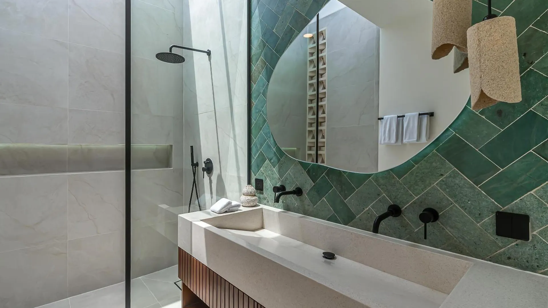 Villa Larente - Sophisticated 2Br In The Heart Of Bingin Pecatu